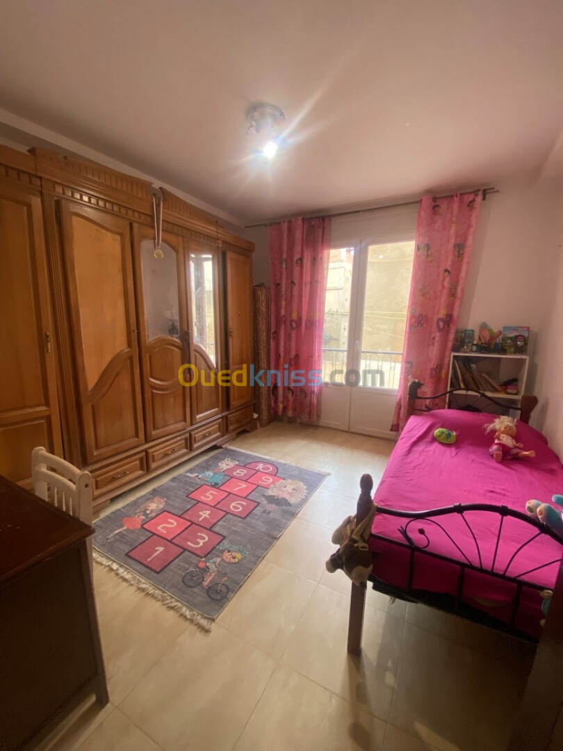 Location Appartement F3 Alger Saoula