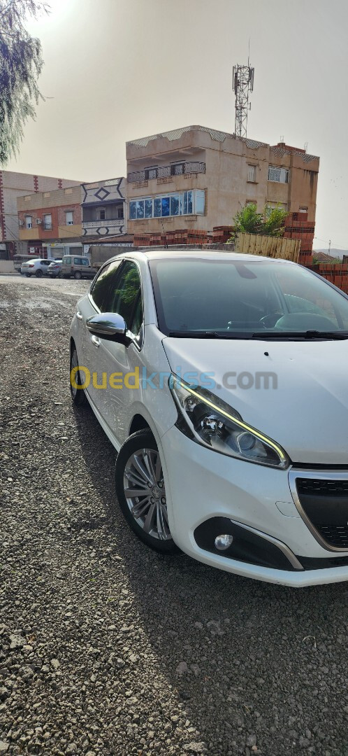 Peugeot 208 2017 Allure Facelift