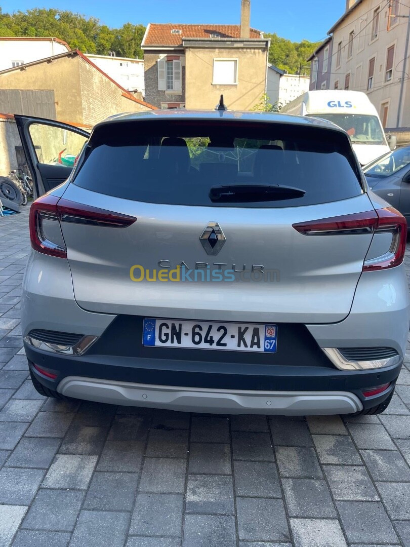 Renault Captur 2023 Serie special