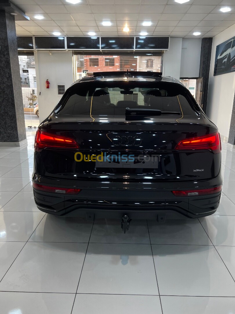 Audi Q5 2024 S-line full options