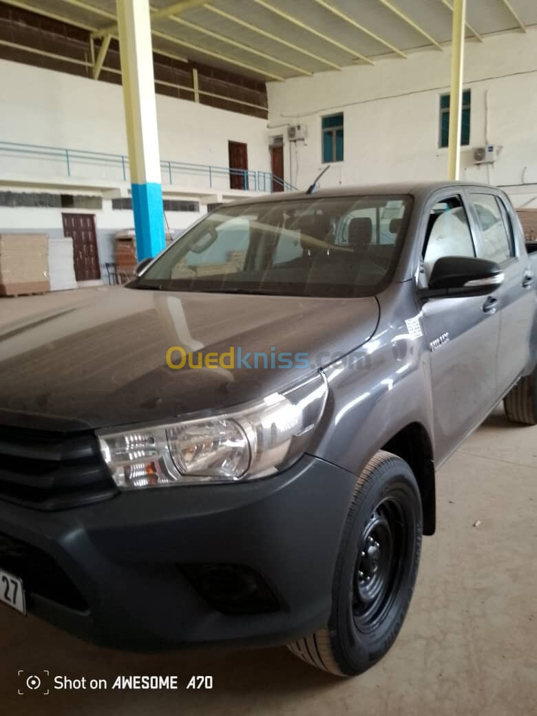 Toyota Hilux 2017 LEGEND DC 4x4