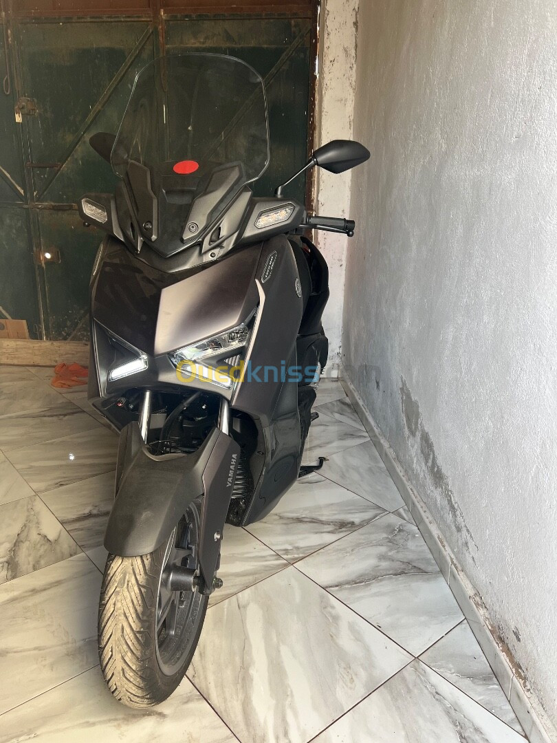 Yamaha Xmax 300 2024