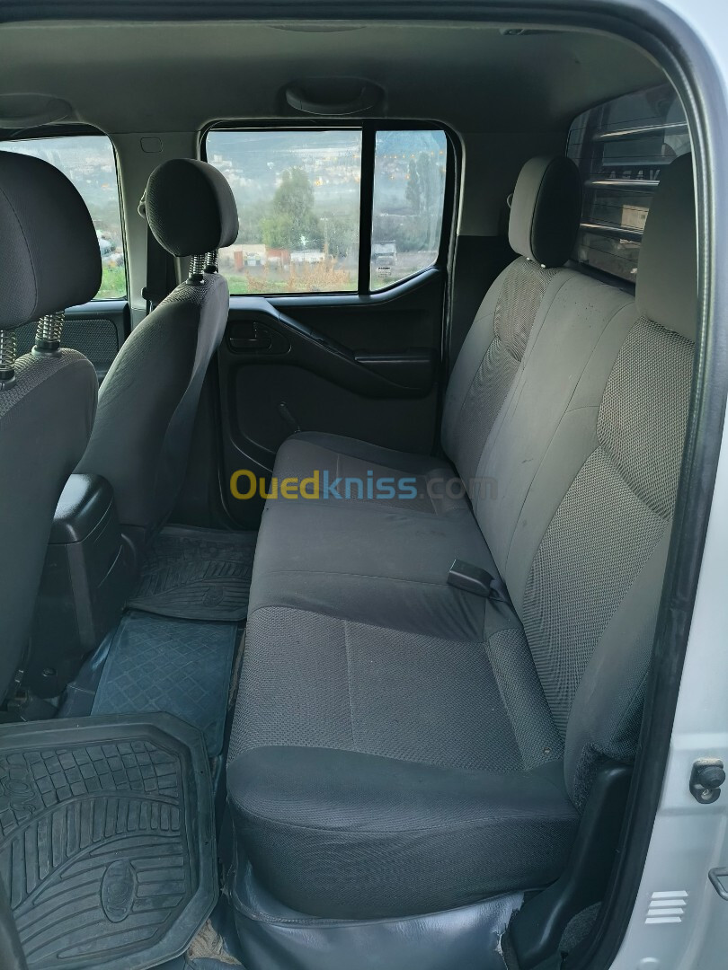 Nissan Navara 2013 Elegance 4x2