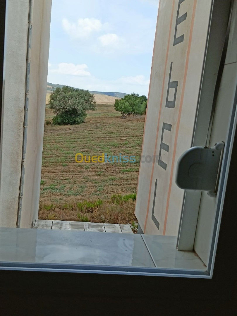 Vente Appartement F4 Skikda Ramdane djamel