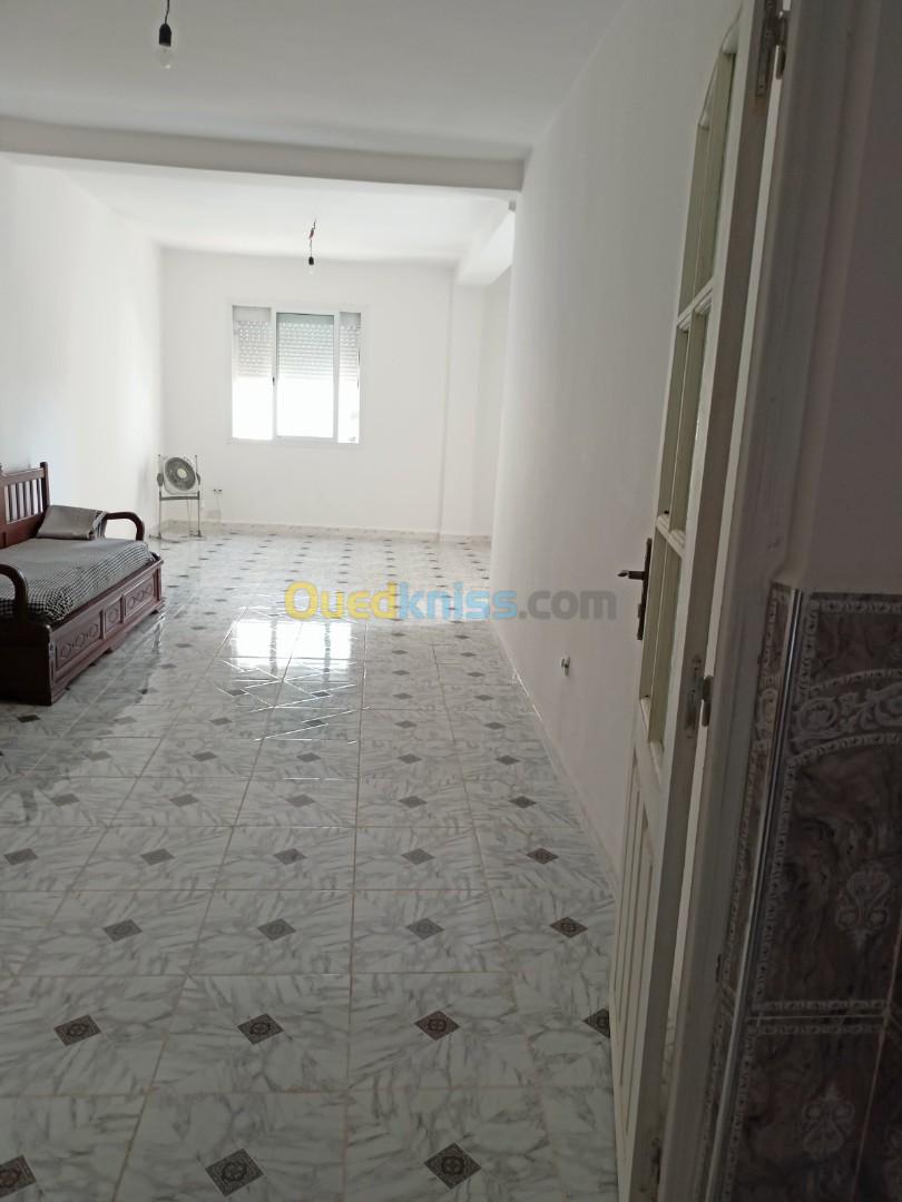 Vente Appartement F4 Skikda Ramdane djamel