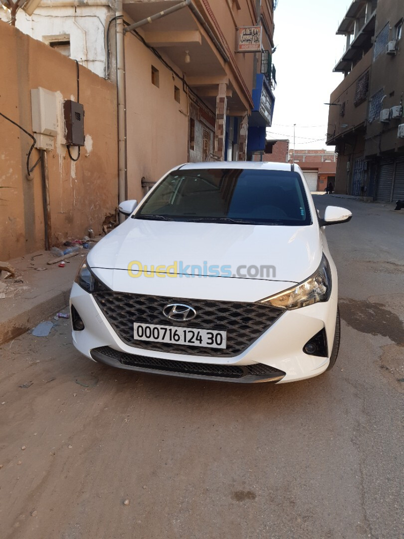 Hyundai Accent 2024 Essence Boite auto 2024 Accent