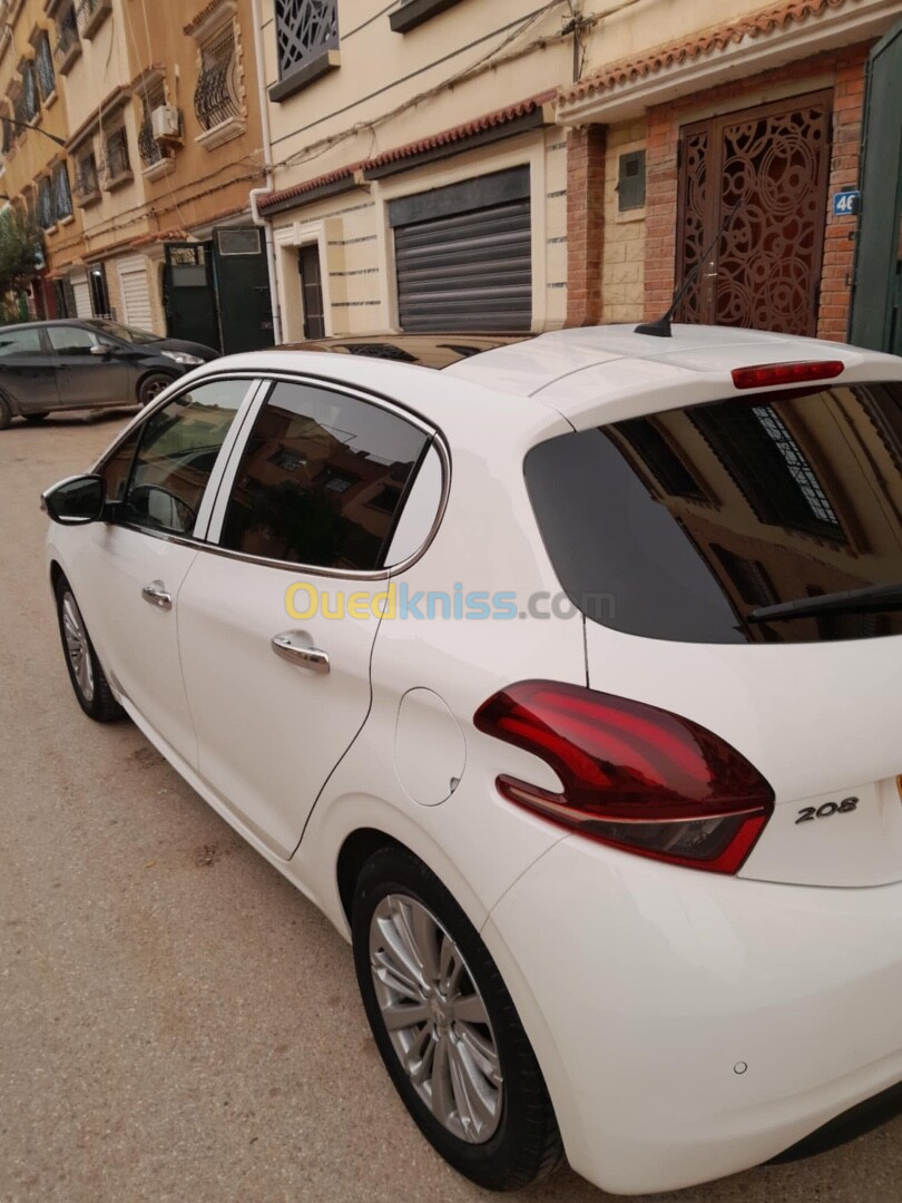 Peugeot 208 2020 Allure Facelift