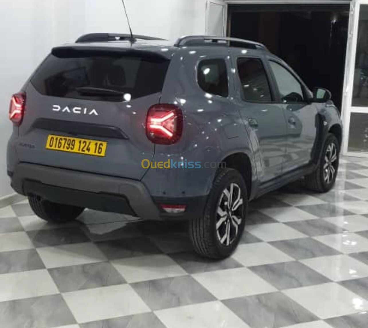 Dacia Dacia 2024 Full option