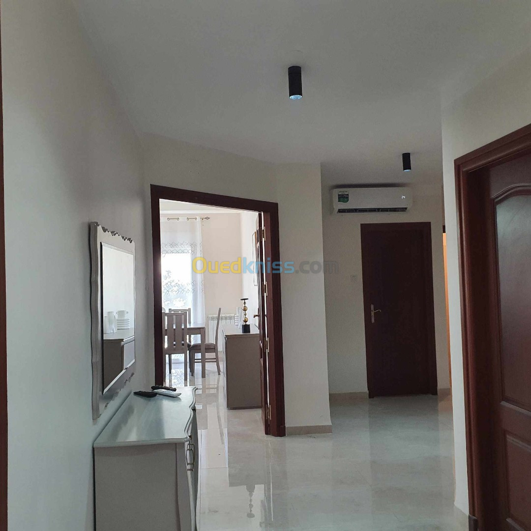 Location Appartement F4 Jijel Jijel