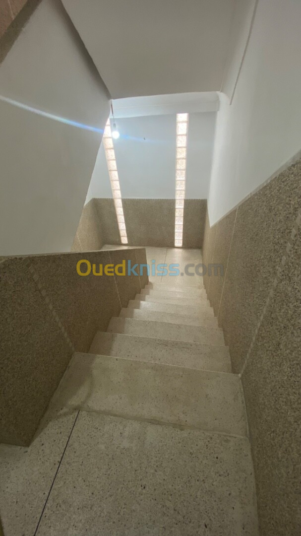 Location Appartement F4 Alger Ain naadja