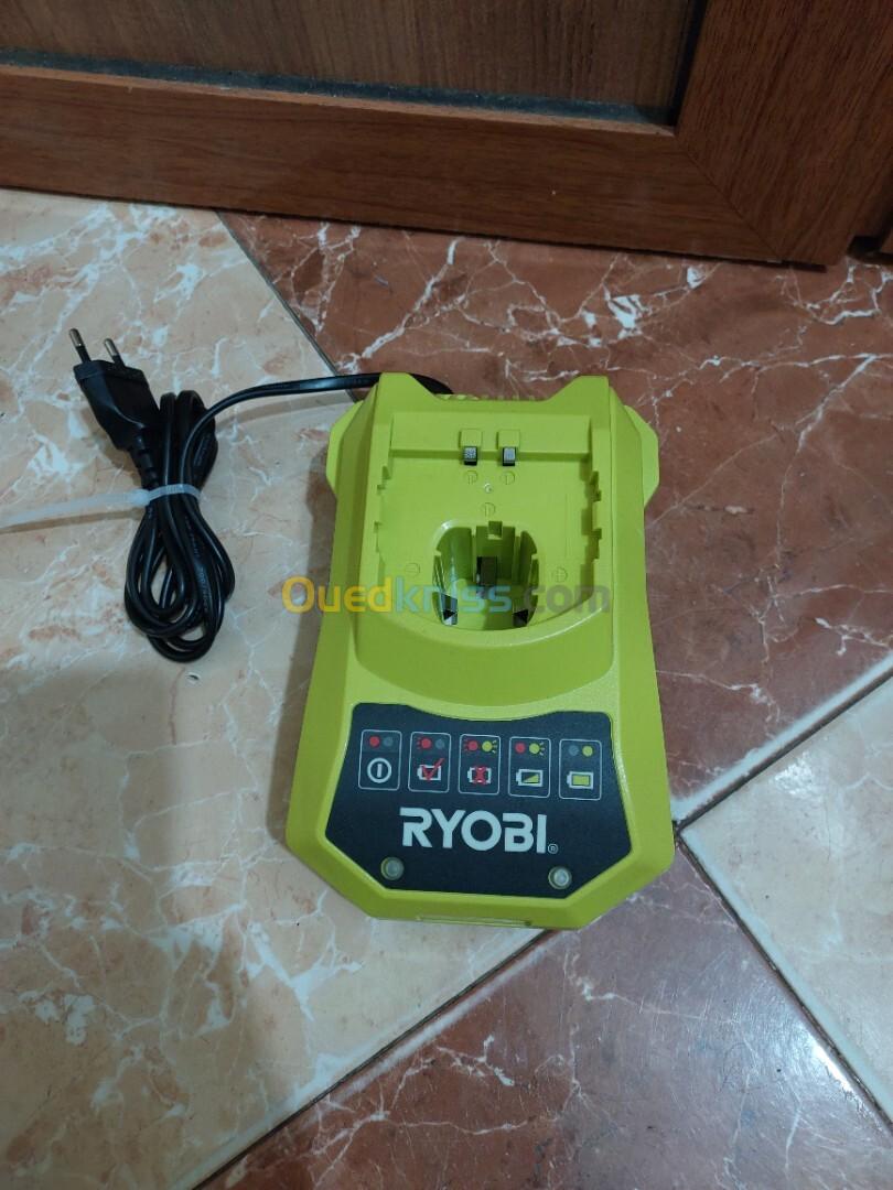 Chargeur Ryobi 18v