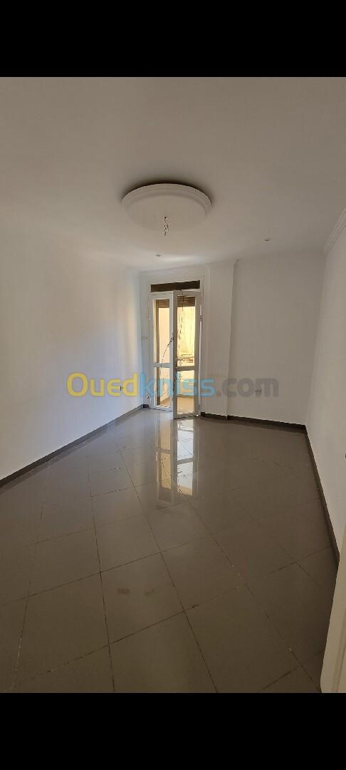 Location Appartement F4 Alger Cheraga