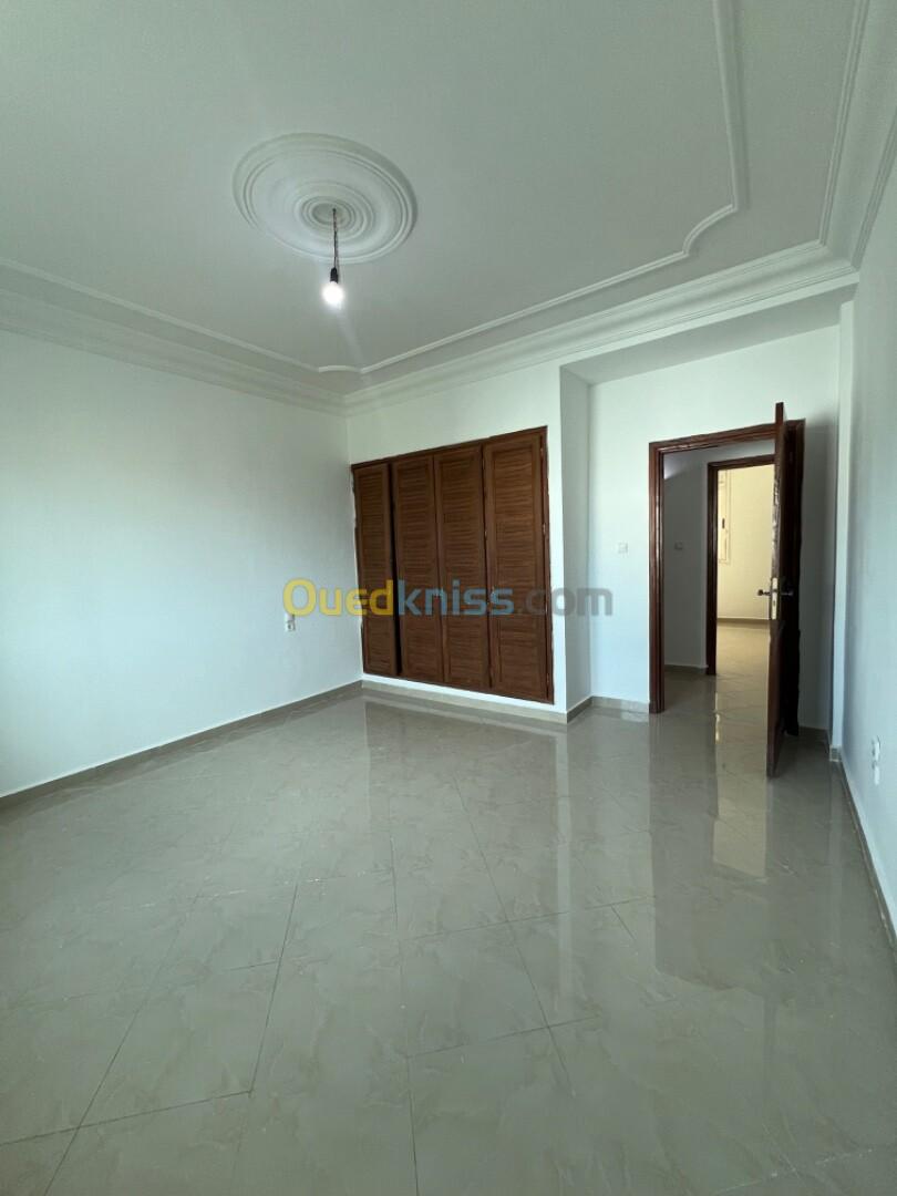 Location Appartement F4 Alger Cheraga