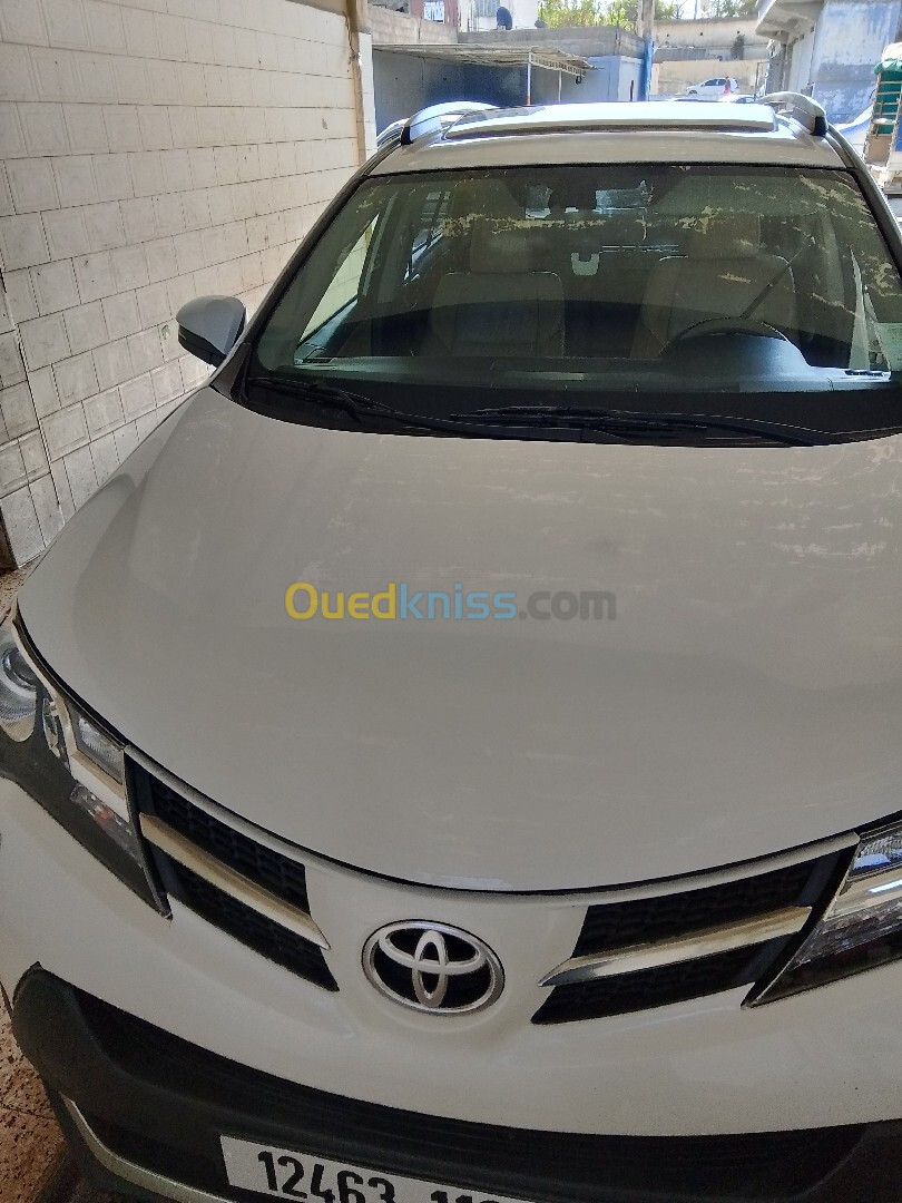 Toyota RAV4 2016 Premium