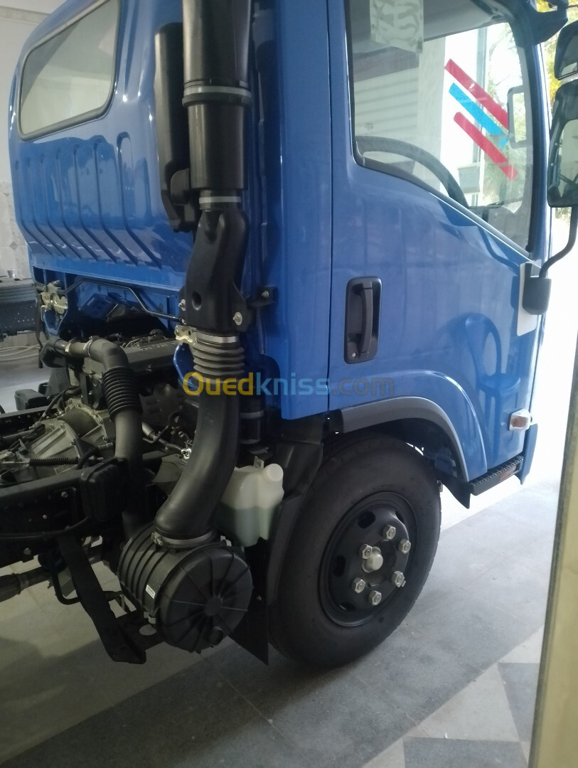 Isuzu Npr71 2024