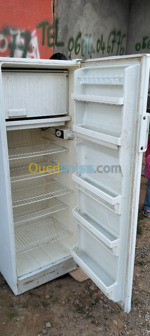 refrigerateur Comptoire & Meuble inox & plusieur moteurs armoire et contoire frigo et chambre froide