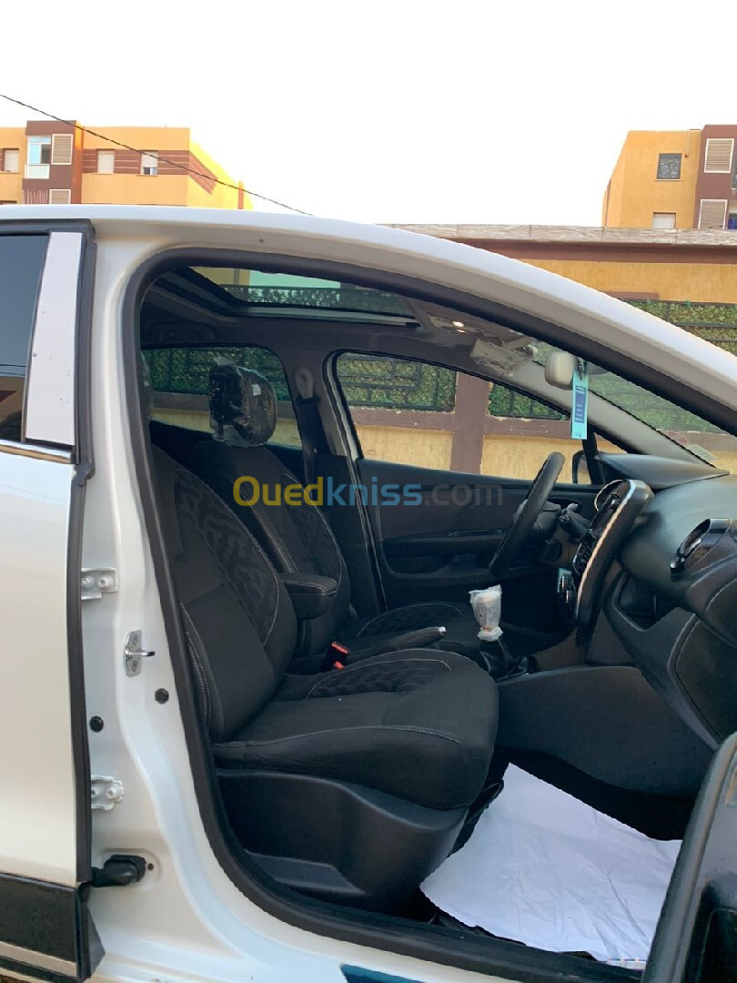 Renault Clio 4 2019 Limited 2