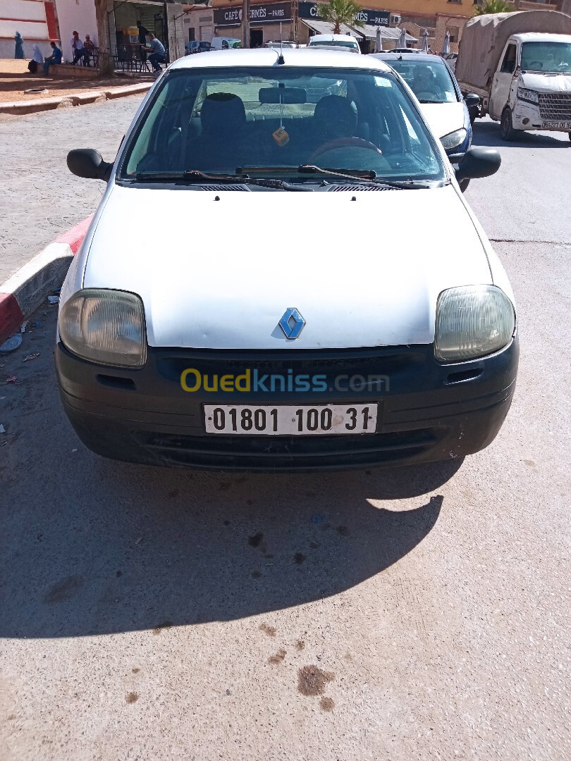 Renault Clio clacic 2000