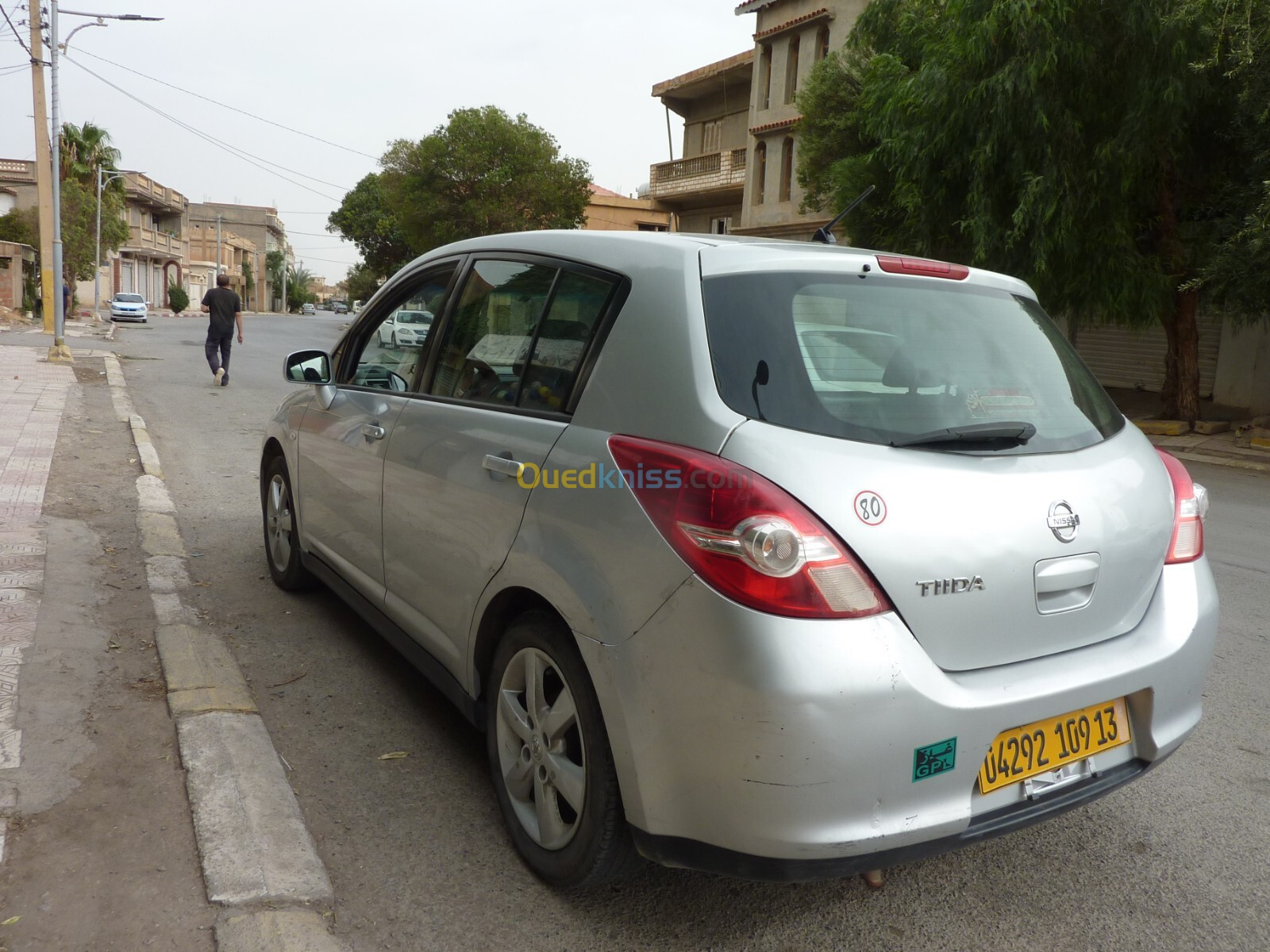 Nissan Tiida 4 portes 2009 Tiida 4 portes