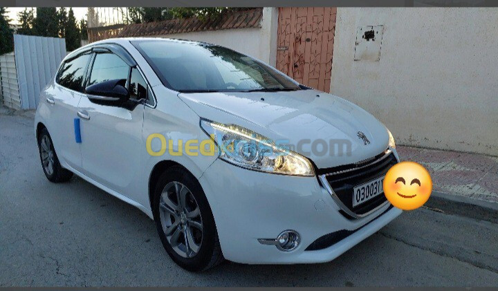 Peugeot 208 2014 Allure