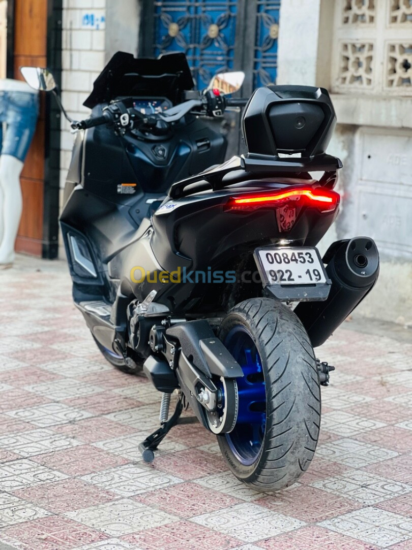 Yamaha T max 562 2022