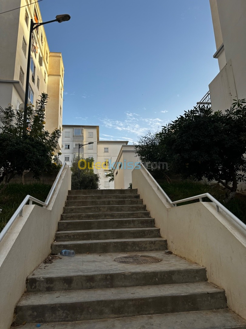 Location Appartement F4 Alger Birkhadem