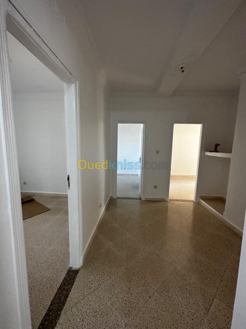 Location Appartement F4 Alger Said hamdine