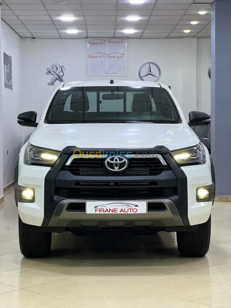 Toyota HILUX 2024 Adventure