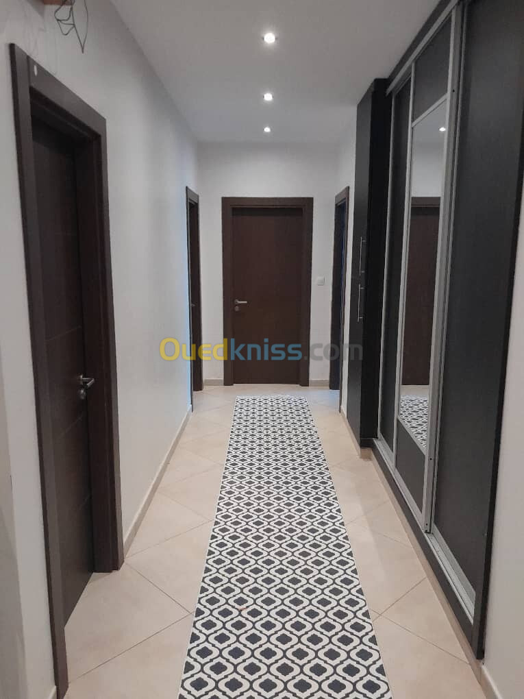 Location Appartement F8 Alger Cheraga