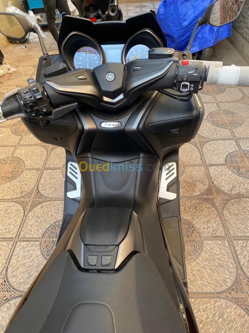 Yamaha T-max Tech MAX 2022