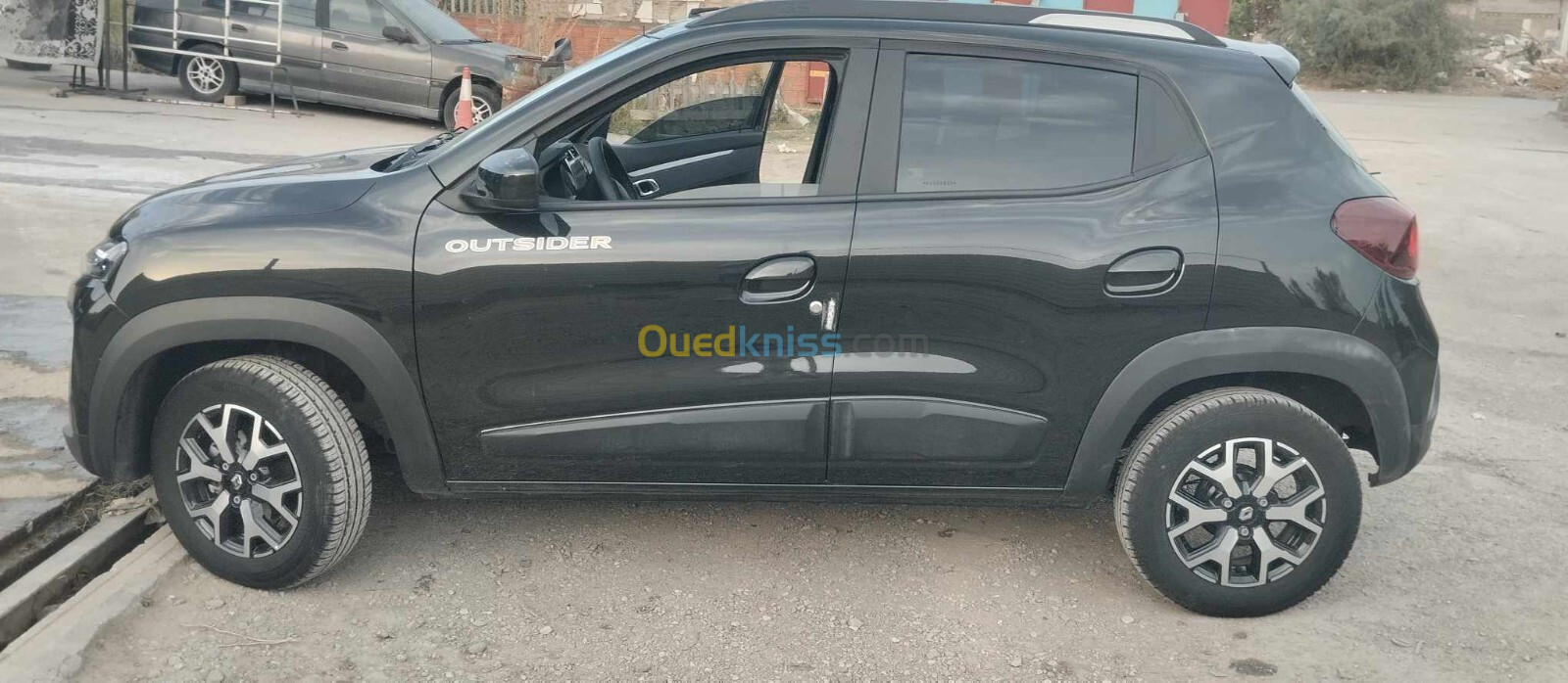 Renault Kwid 2024 Outsider