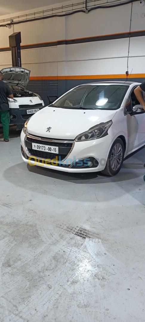 Peugeot 208 2015 Allure Facelift