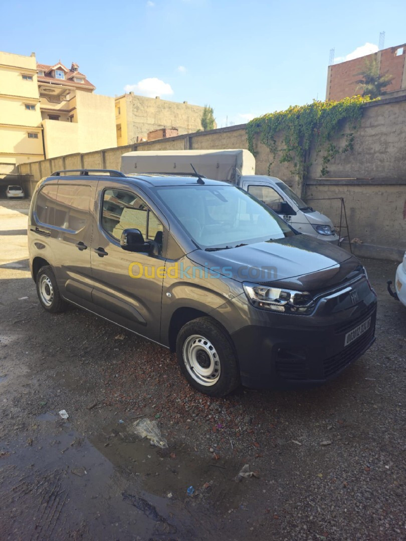 Fiat Doblo 2024 Italie