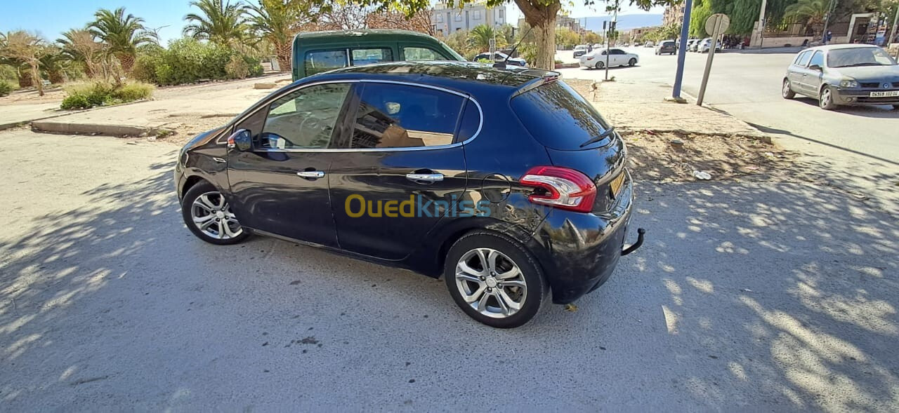 Peugeot 208 2015 GT Line