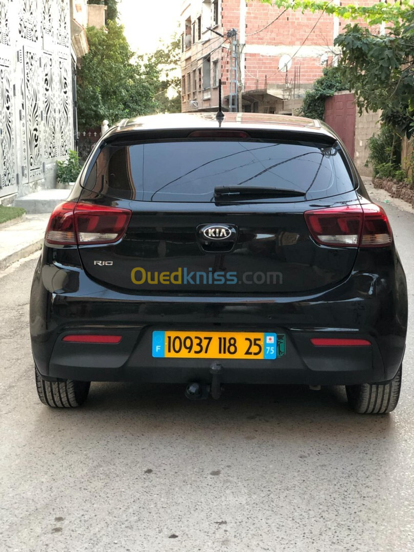 Kia Rio 5 portes 2018 Pop Facelift 