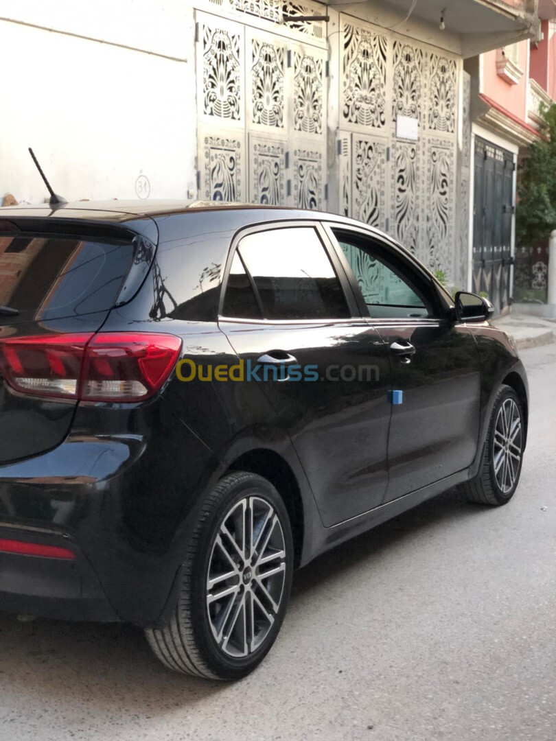 Kia Rio 5 portes 2018 Pop Facelift 