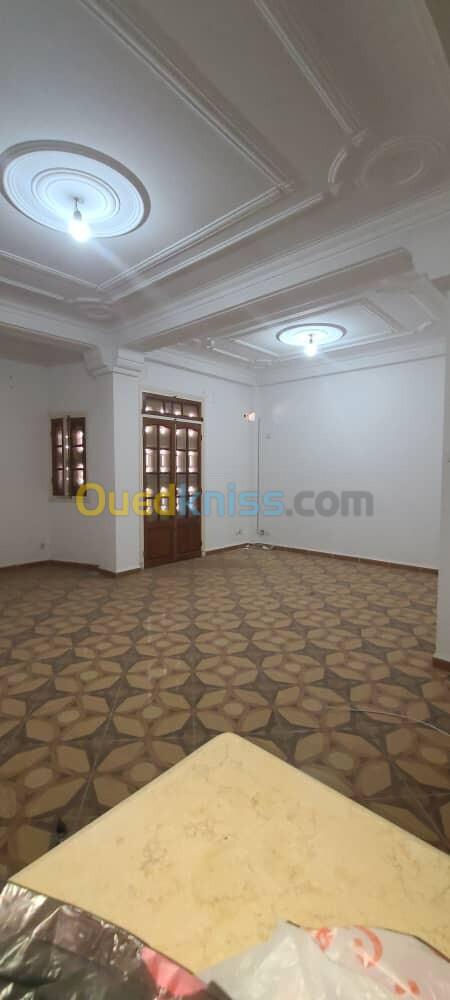 Location Niveau De Villa F4 Alger Ain naadja