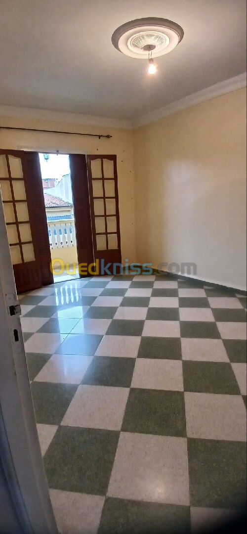 Location Niveau De Villa F4 Alger Ain taya