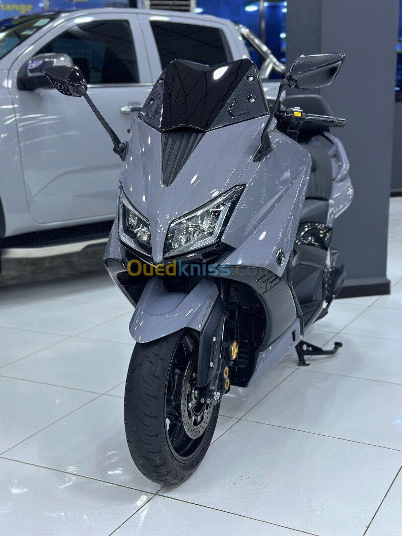 Yamaha Tmax lux 