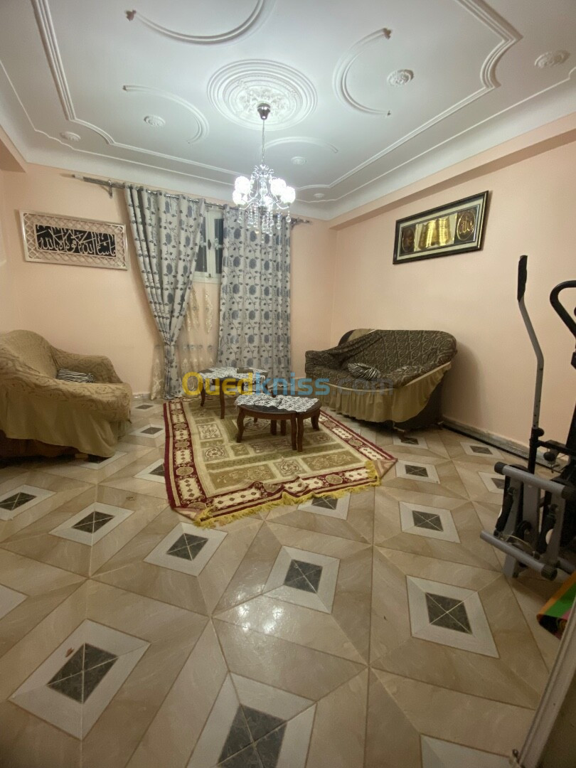 Location Appartement F5 Blida Larbaa