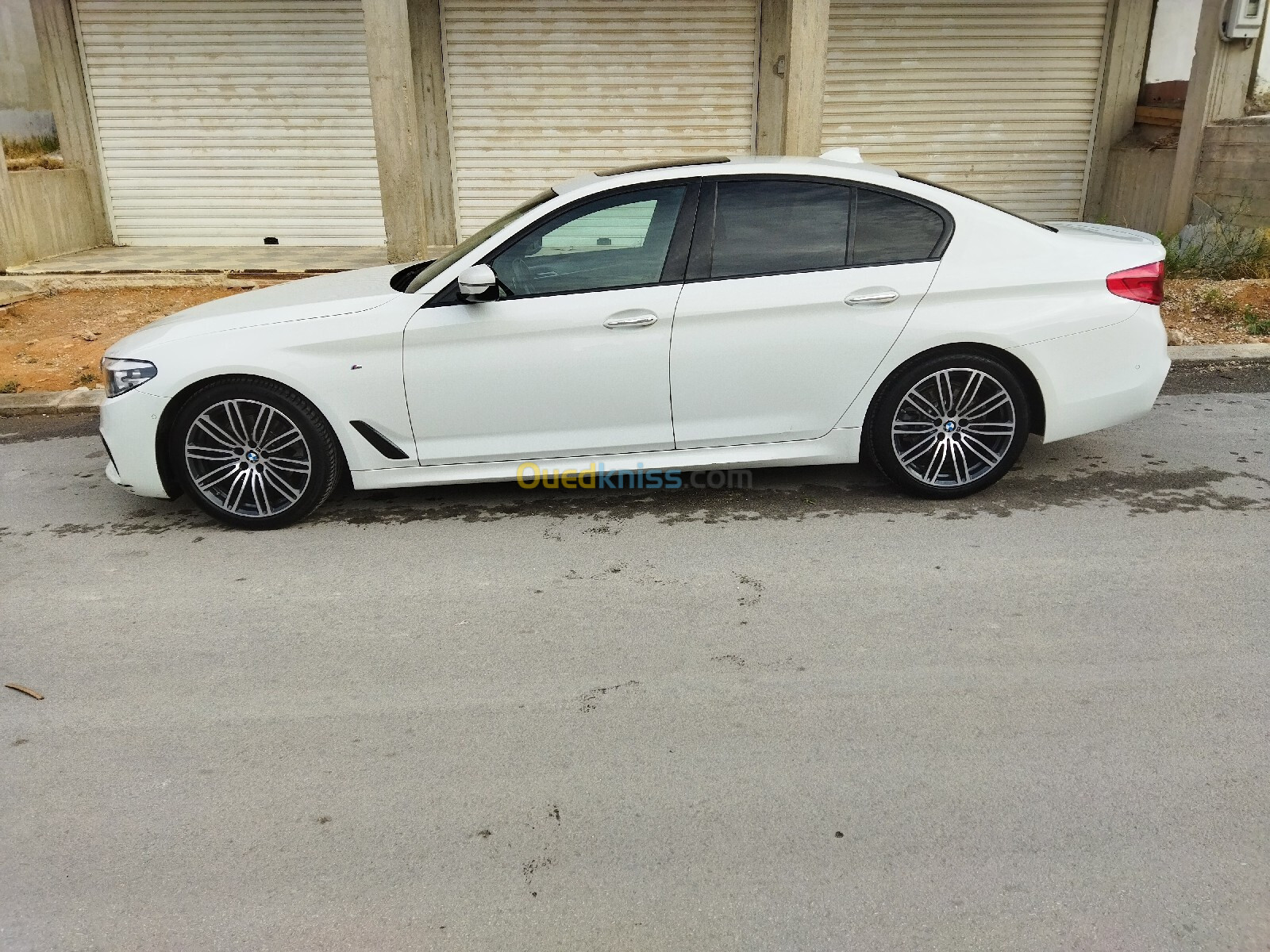 BMW Série 5 2017 520d