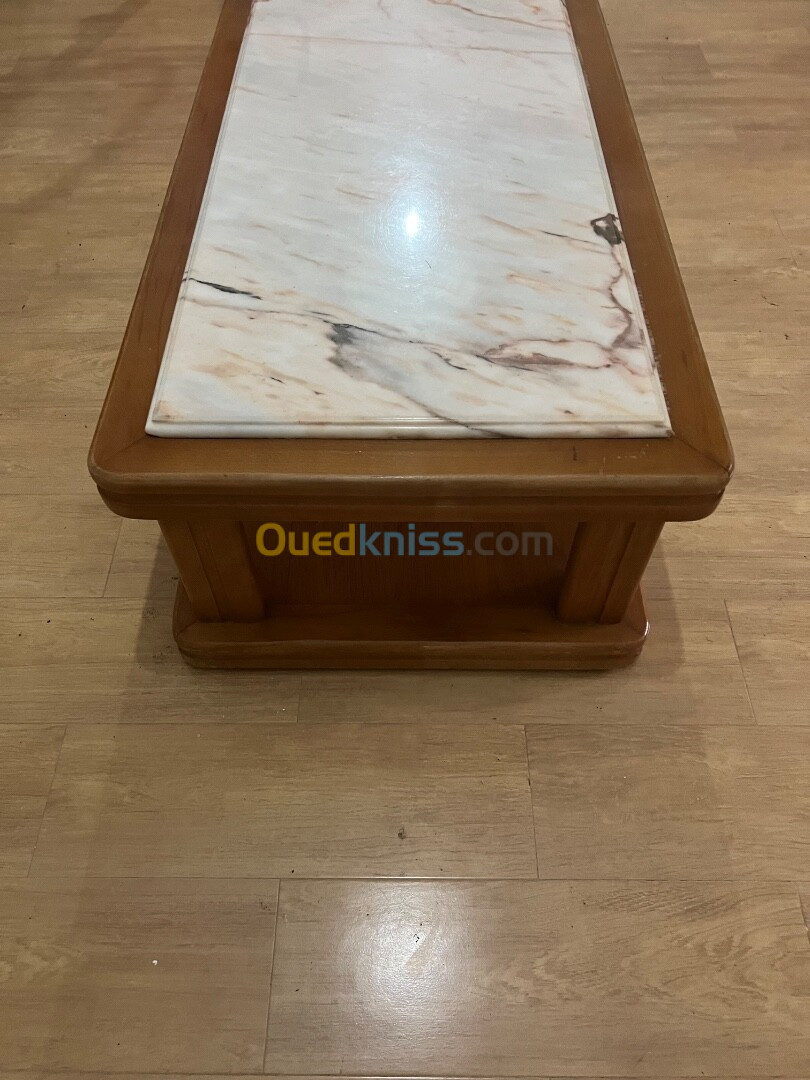 Table basse en bois hêtre avec plateau en marbre 