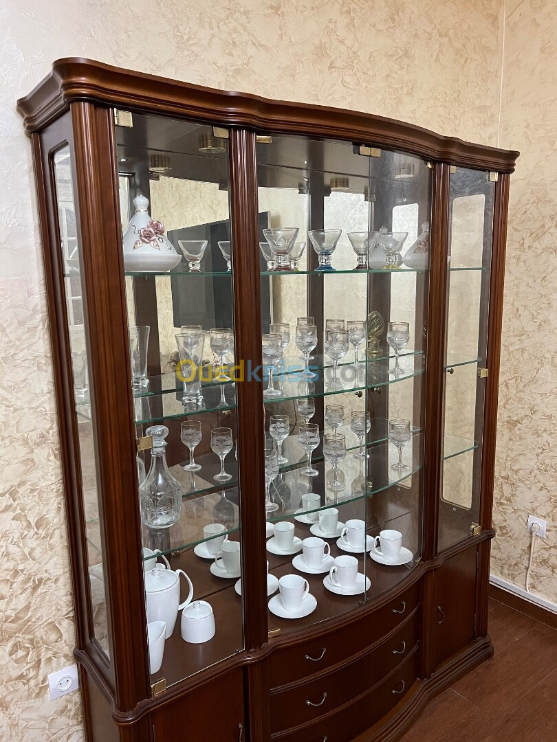 Vitrine en bois fabriqué dans Italie Neuf