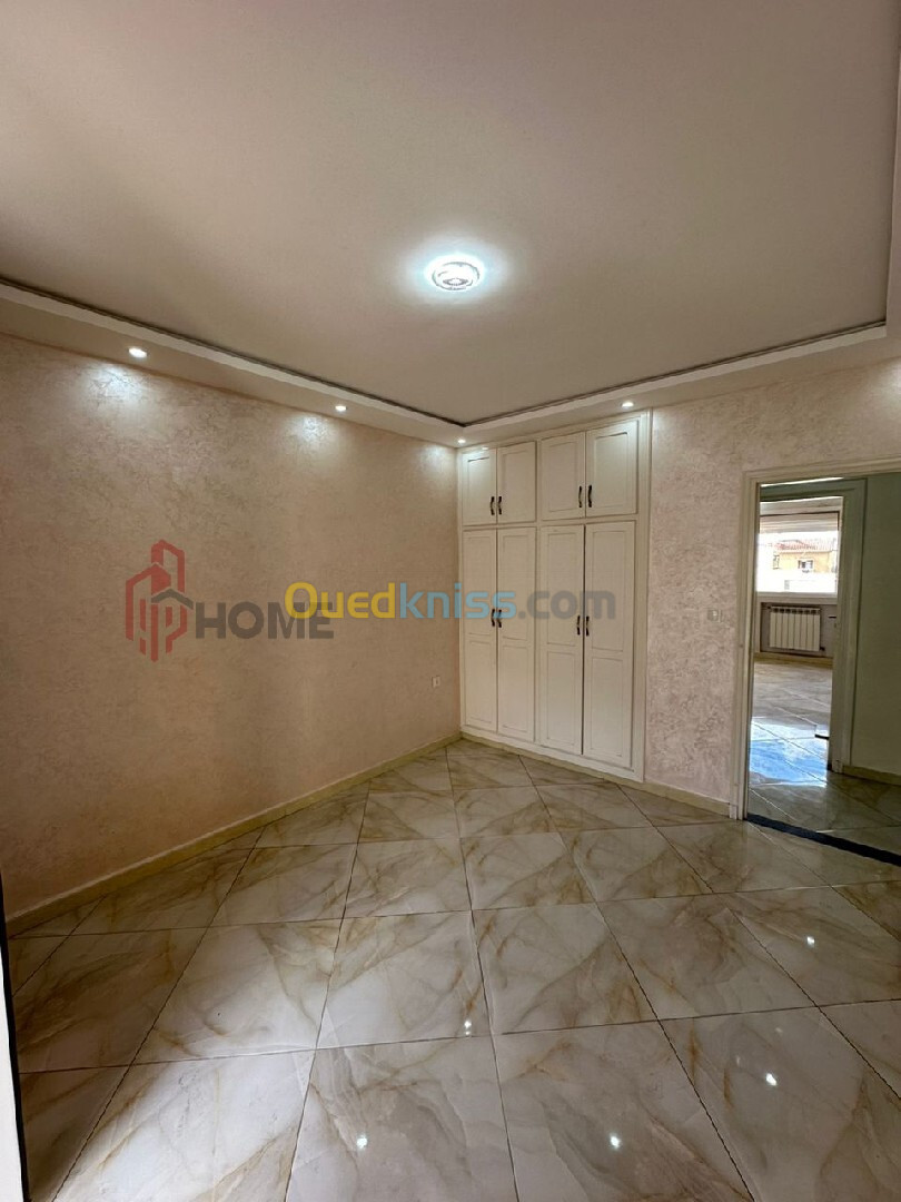 Vente Appartement F4 Alger Bordj el bahri