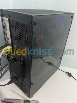 Unité centrale GAMING a vendre utilisé GTX 1650 RYZEN 5 2400G 16GB RAM + GIFT