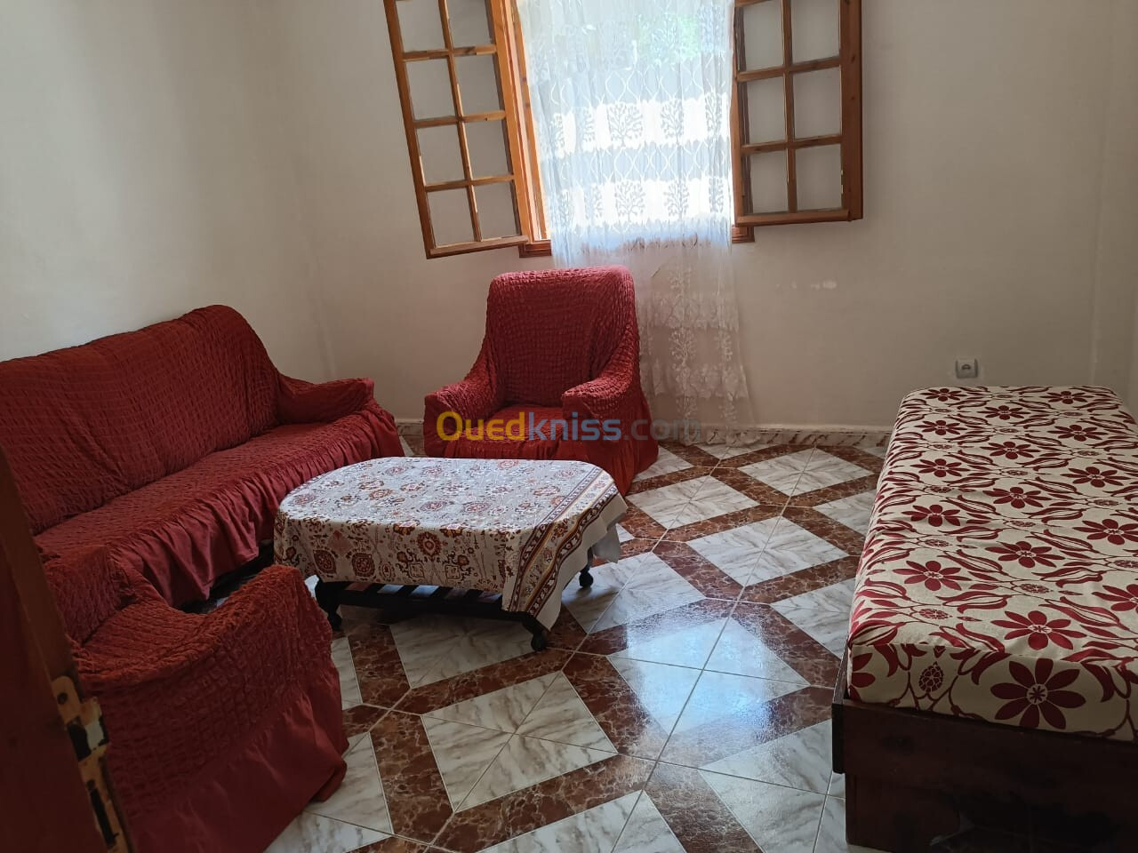 Location vacances Niveau De Villa F4 Tipaza Larhat