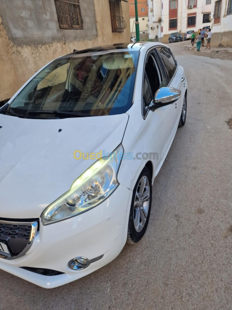 Peugeot 208 2013 Access