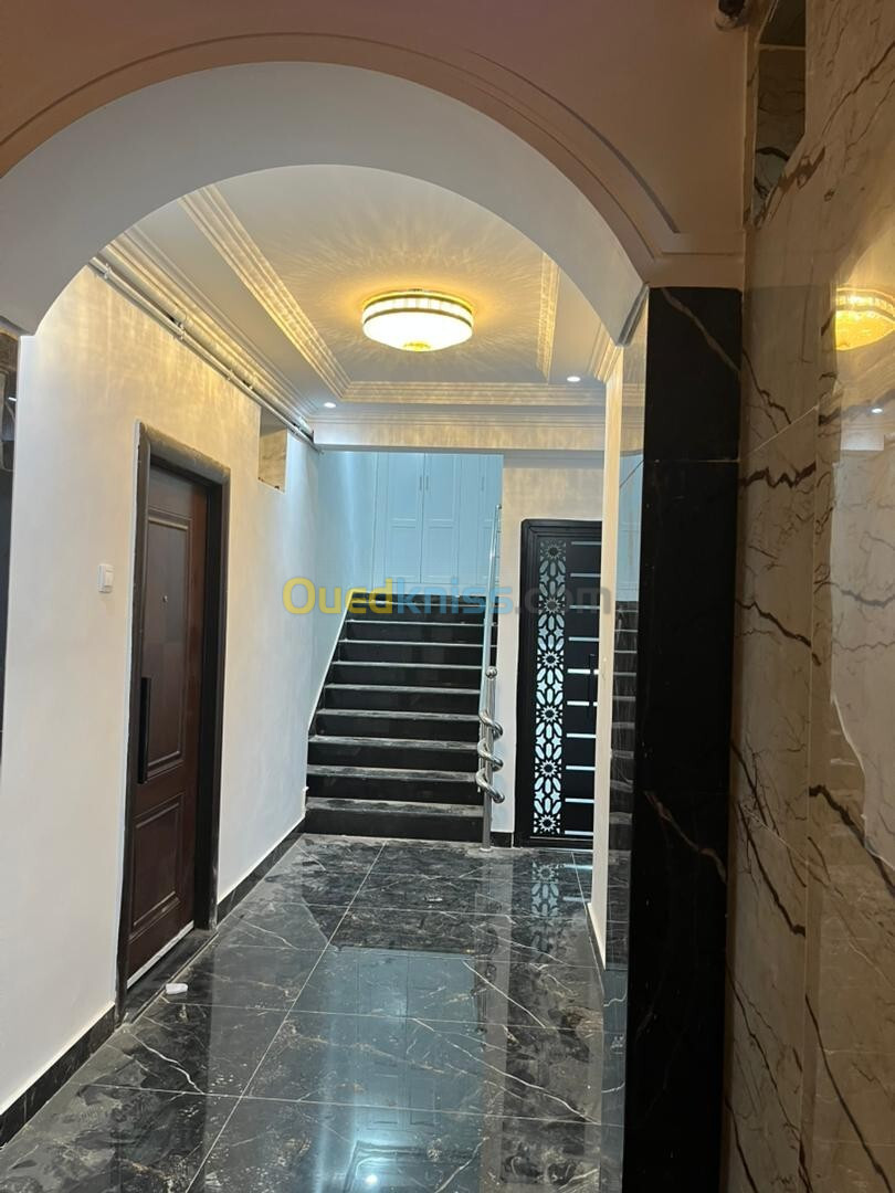 Vente Appartement F3 Alger Ain naadja