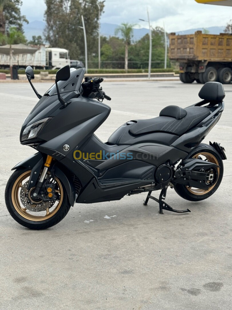 Yamaha Tmax 2017