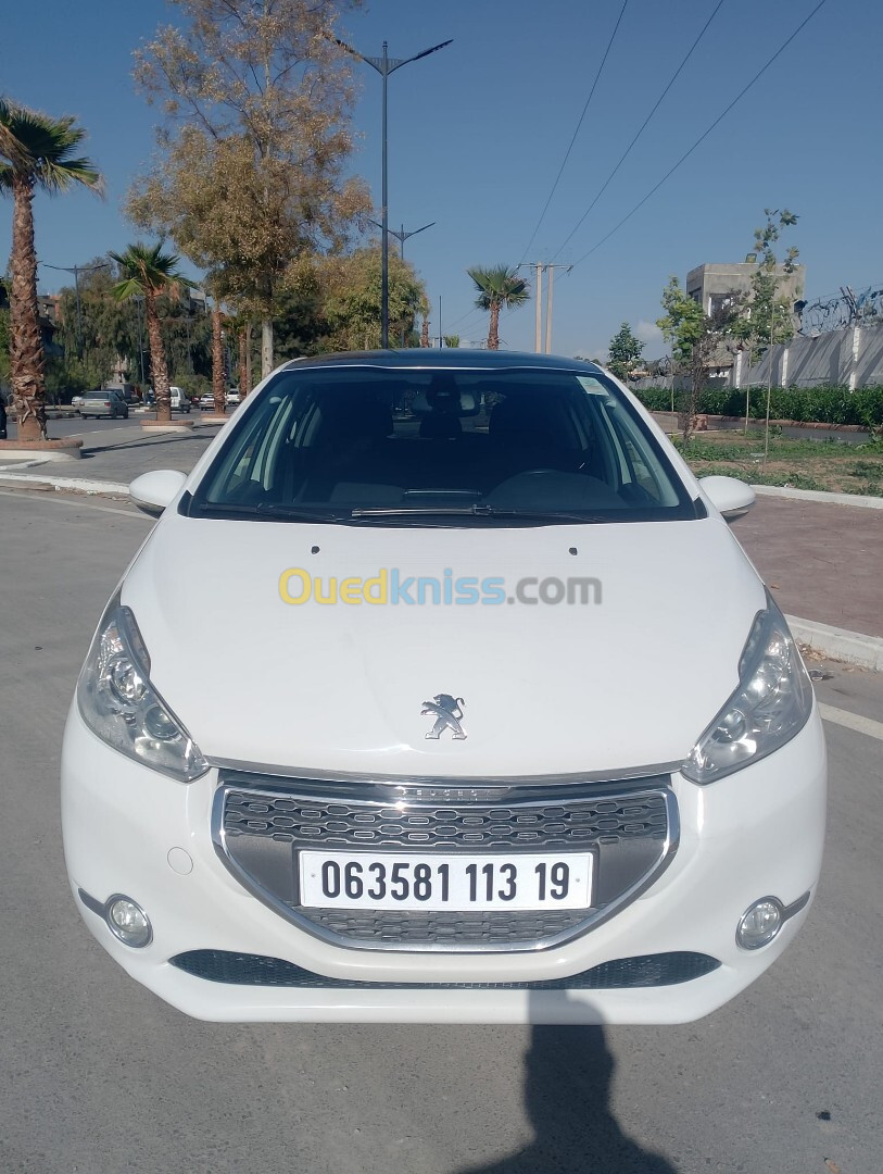 Peugeot 208 2013 Allure